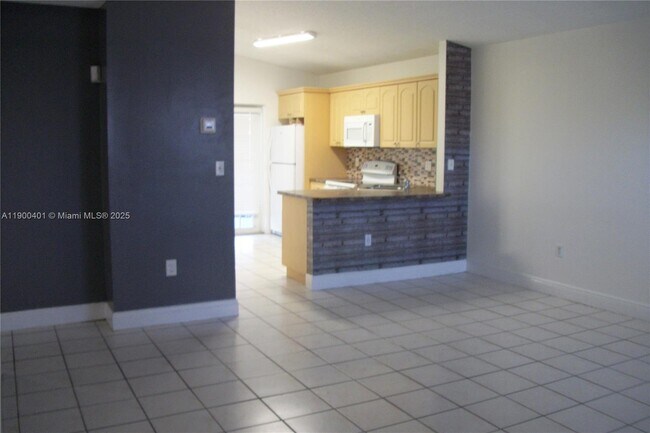 Building Photo - 9307 NW 121st St