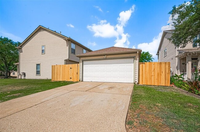 Building Photo - 18934 Sandelford Dr