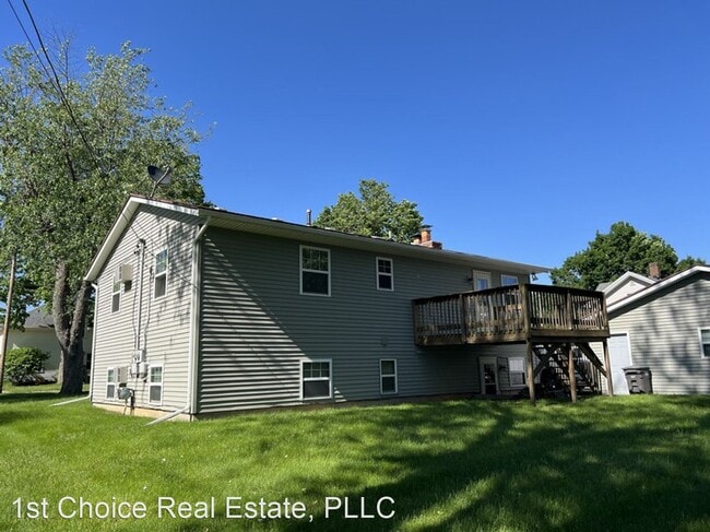 Building Photo - 2 br, 1 bath House - 420 West