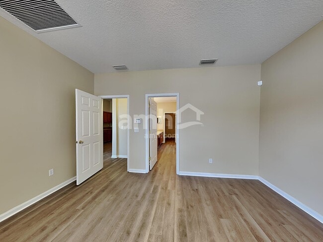 Building Photo - 7117 Rapid River Dr W