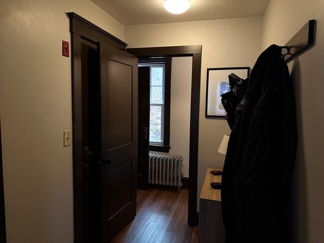 Building Photo - 27 Breakneck Hill Rd