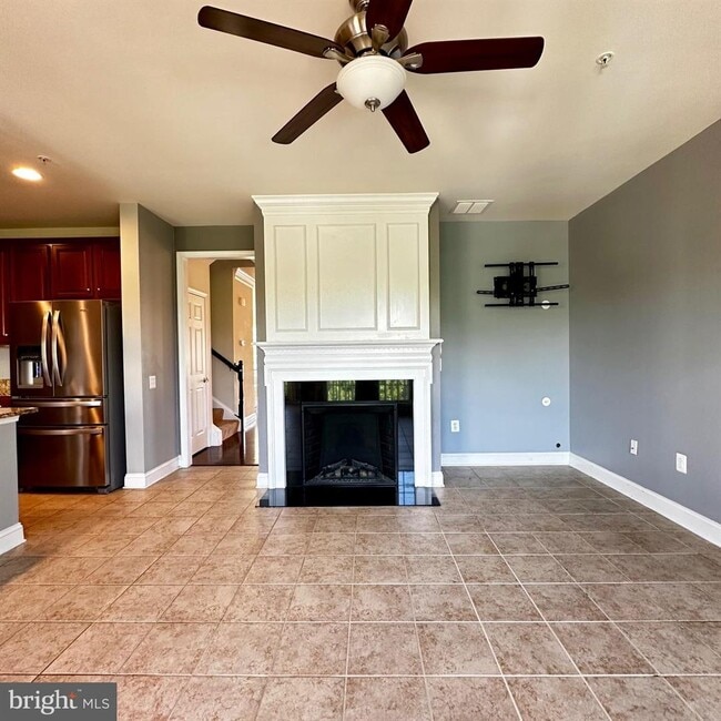 Building Photo - 14888 Potomac Branch Dr