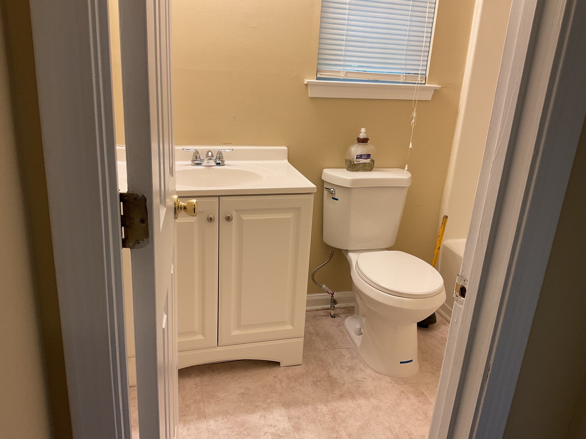 Building Photo - 222 Shadow Wood Dr