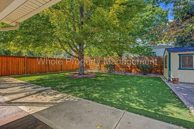 Building Photo - 2727 S Steele St