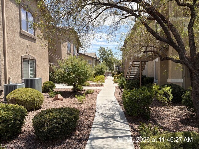 Building Photo - 8805 Jeffreys St