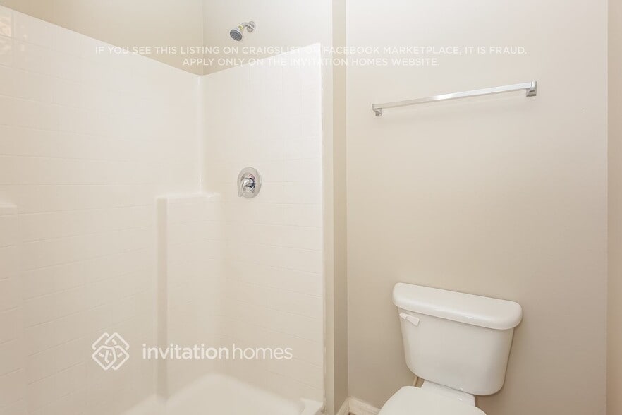 Building Photo - 1045 Brenton Leaf Dr