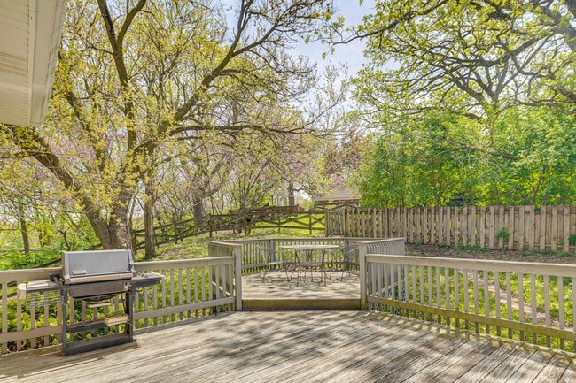 Building Photo - 30W777 Shoe Factory Rd