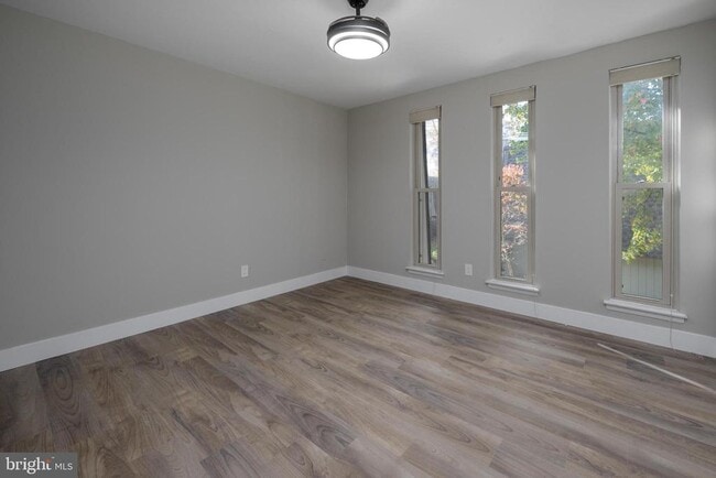 Building Photo - 25 S Church Rd