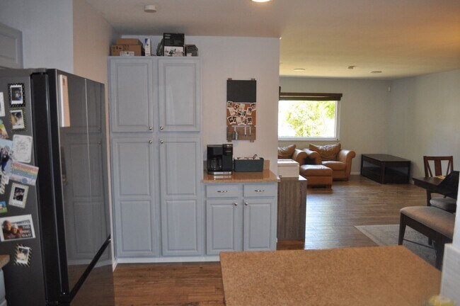 Building Photo - LEMON GROVE 3BR/2BA SINGLE FAMILY DETACHED...
