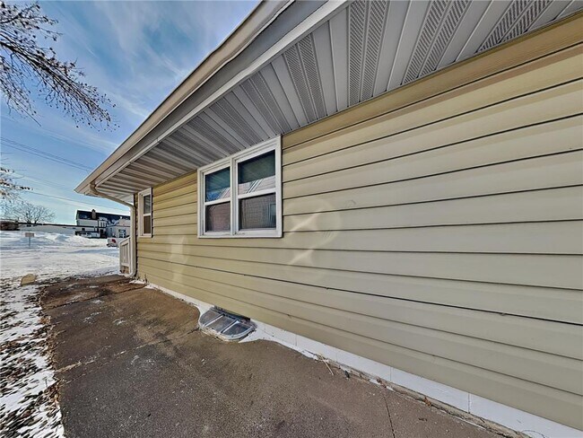 Building Photo - 4010 Monroe St NE