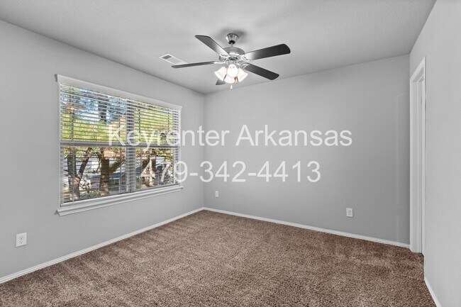 Building Photo - 1225 N Sicily Ln