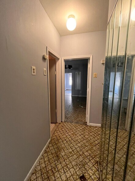 Building Photo - 110 Baldwin Ave