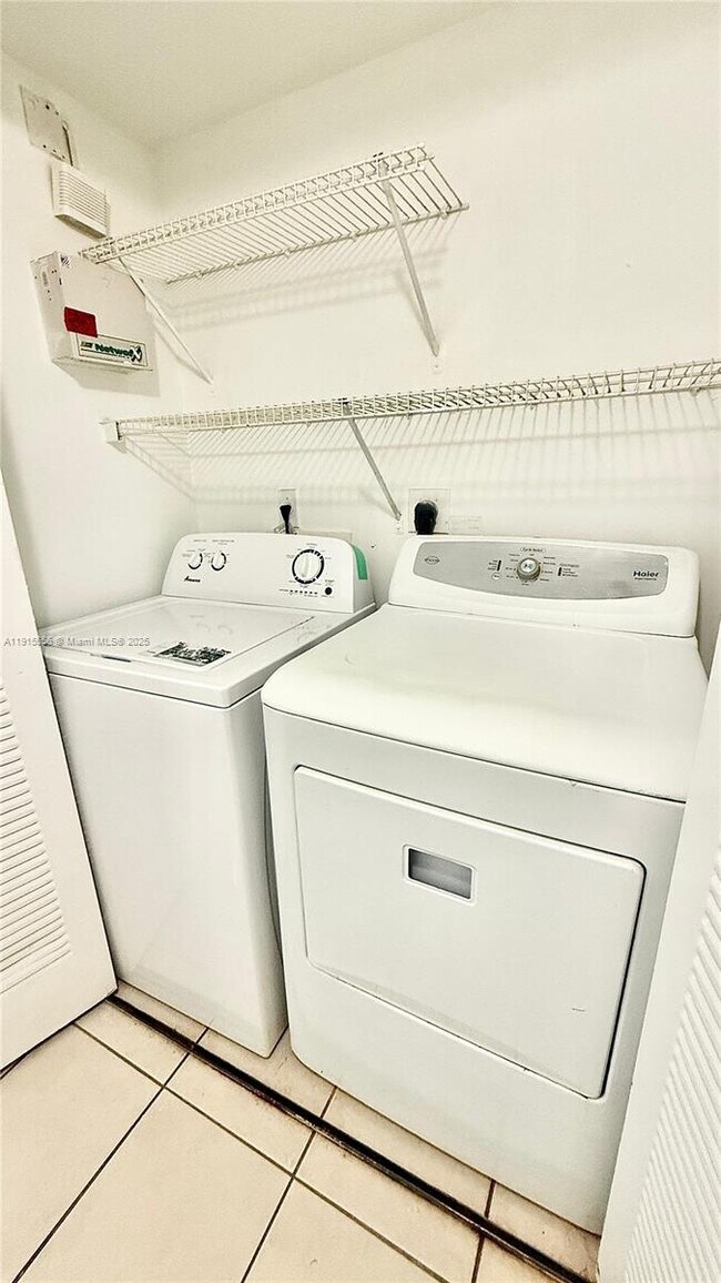 Building Photo - 4190 San Marino Blvd