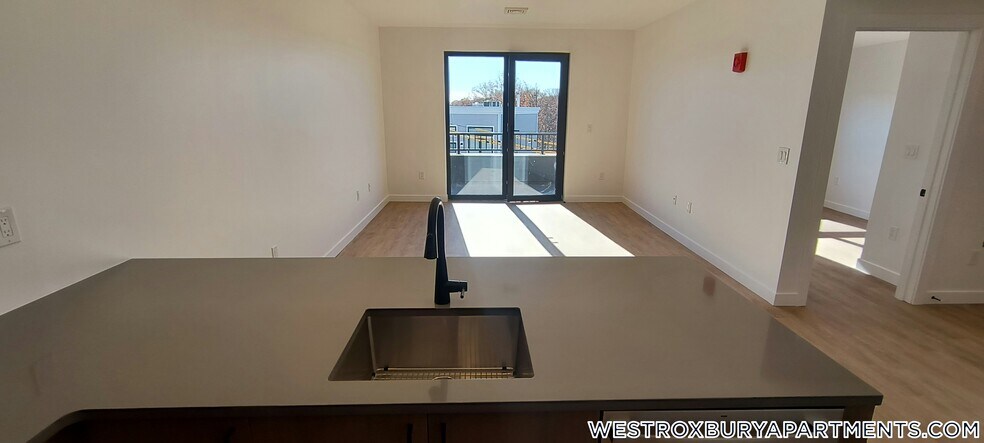 Building Photo - 199 Gardner St