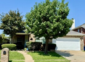 Building Photo - 4515 Sawgrass