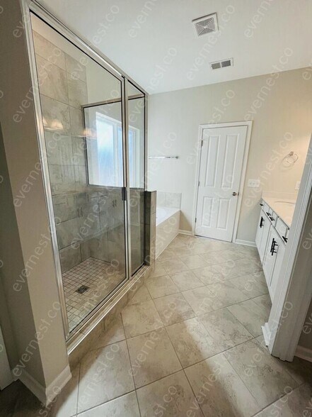 Building Photo - 8112 Warbler Wy