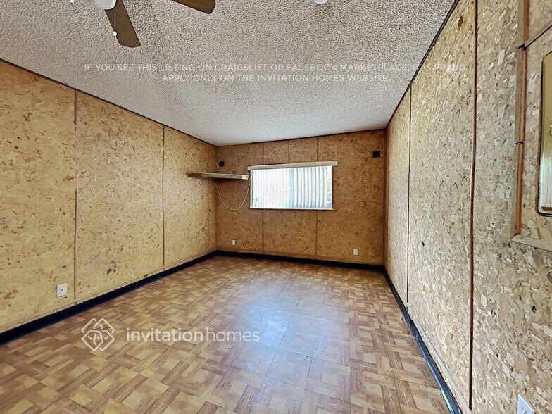 Building Photo - 9210 SW 49th St