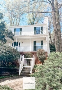 Building Photo - Short Walk to Downtown Greenville