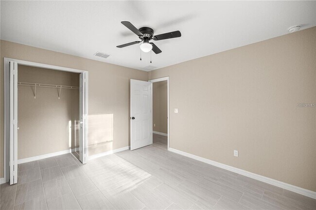 Building Photo - 5795 NW 11th Pl