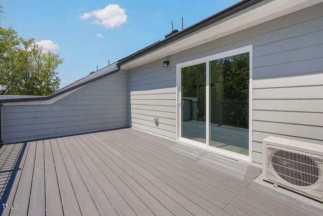 Building Photo - 2075 Eva Pearl Dr