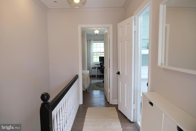 Building Photo - 1337 28th St NW