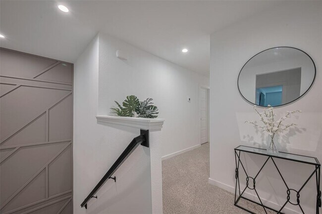 Building Photo - 3113 Crown Gate Dr