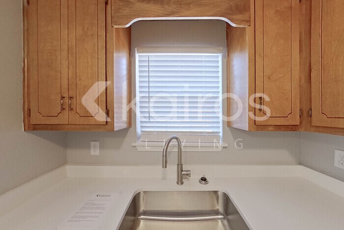 Building Photo - 180 Deer Pkwy