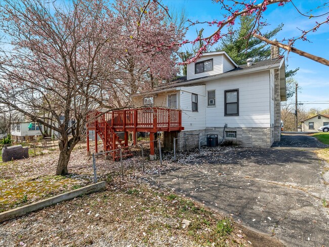 Building Photo - 9932 Jeffrey Dr