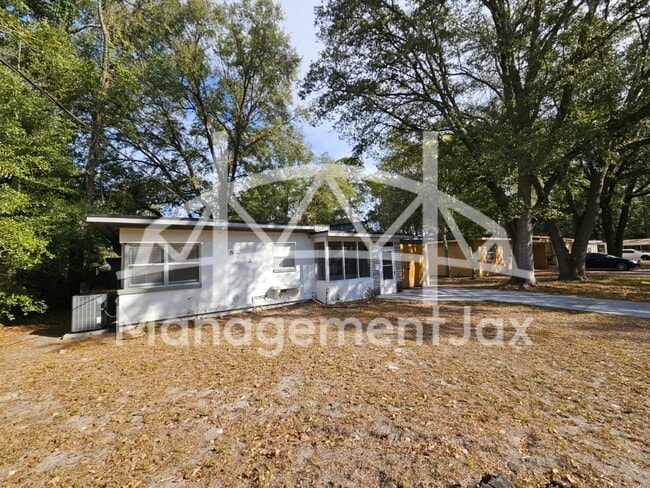 Building Photo - 5201 Janice Cir S