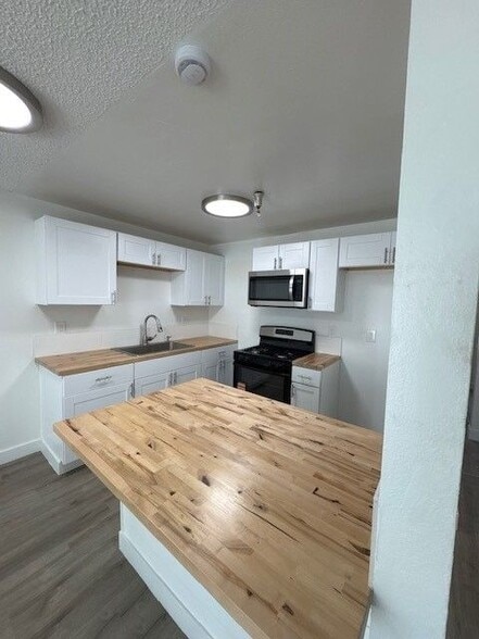 Building Photo - 1327 W. Civic Center