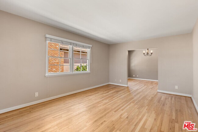 Building Photo - 6542 W 80th Pl