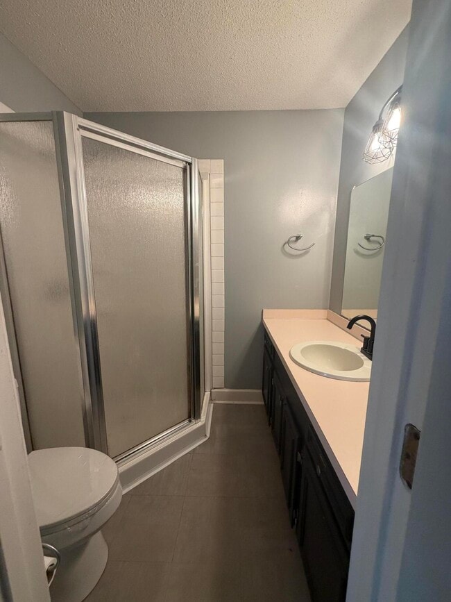 Building Photo - 720 Marigold St