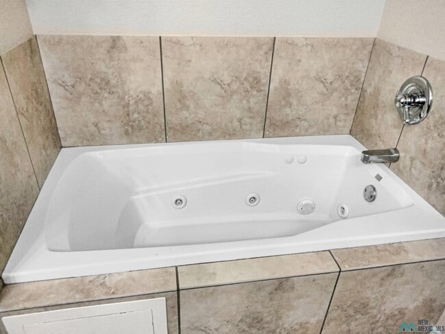 Building Photo - 4417 Sandstone Dr