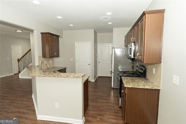 Building Photo - 369 Hardy Water Dr SE