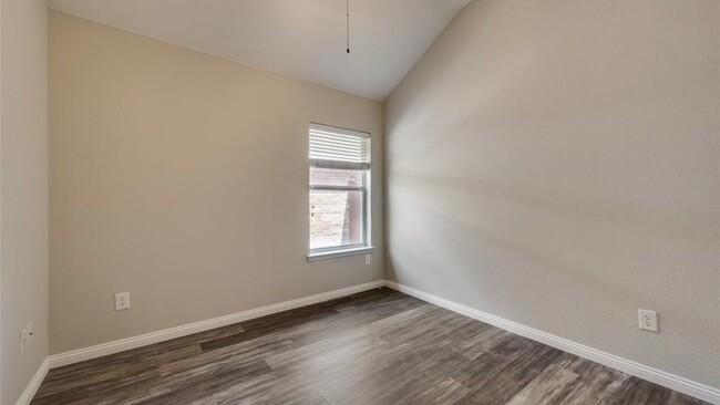 Building Photo - 1021 Cottontail Dr