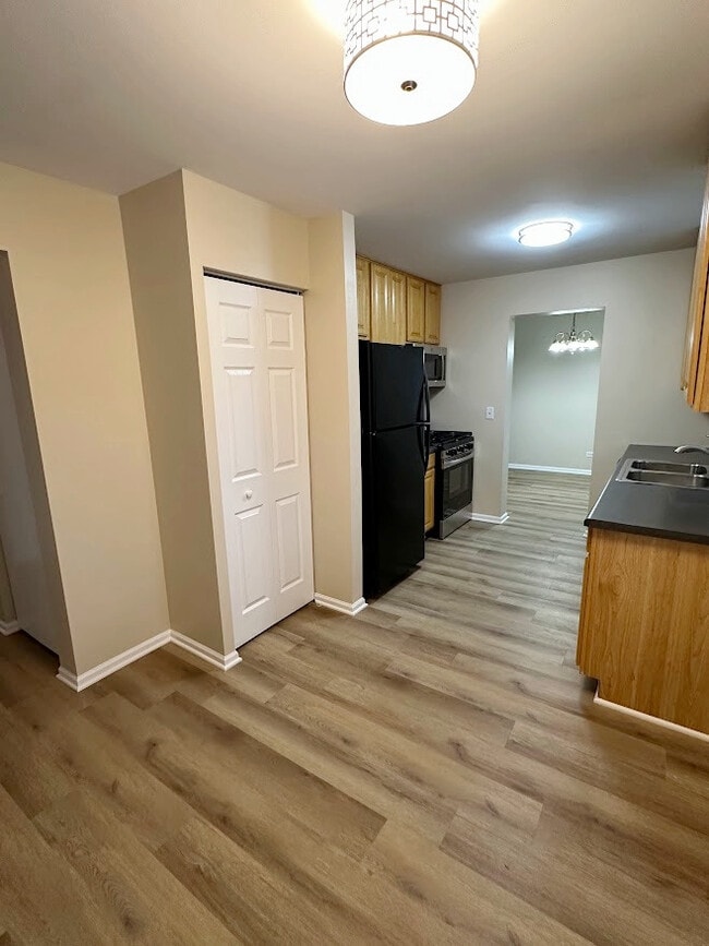 Building Photo - 1301 Haverhill Cir