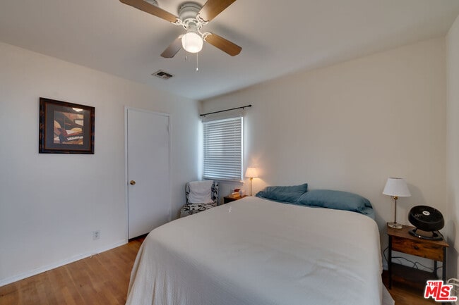 Building Photo - 8305 Colegio Dr