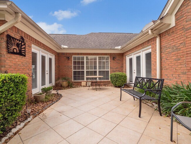 Building Photo - 4012 Dutchess Ct