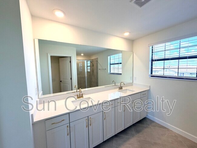 Building Photo - 5242 Coral Reef Wy