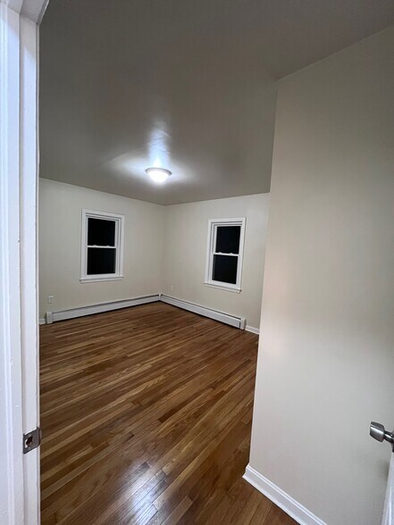 Bedroom 3 - 137 Worcester Ave