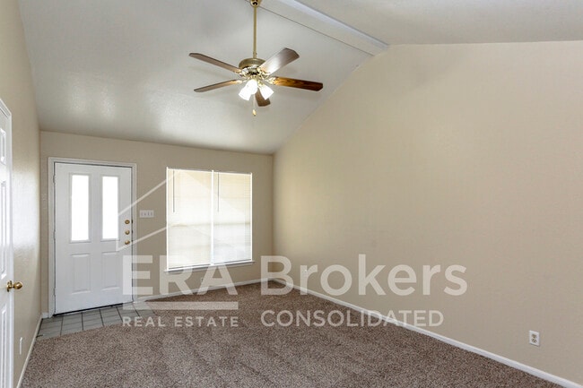 Building Photo - 1907 Windward Dr