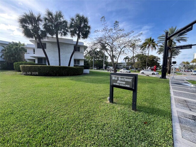 Building Photo - 10190 Collins Ave