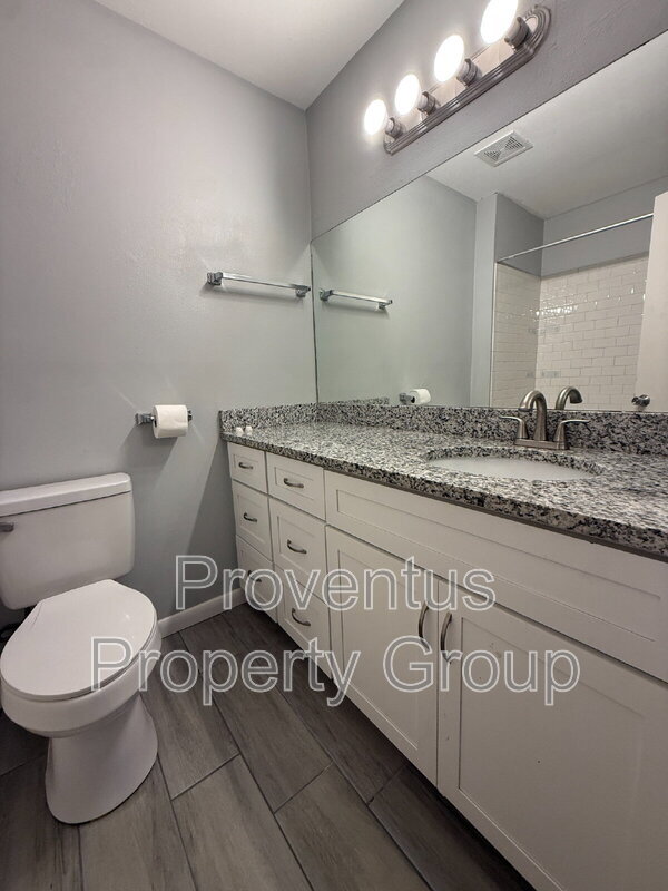 Building Photo - 1330 Pinnacle Dr