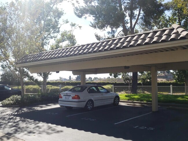 Building Photo - 10830 Sabre Hill Dr #201