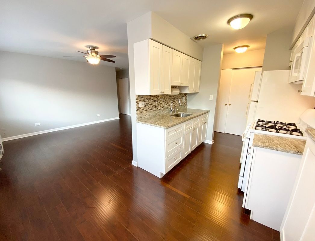 Building Photo - 8450 Skokie Blvd