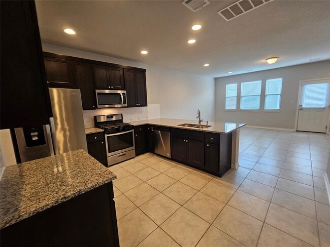 Building Photo - 1721 Artesian Spgs Xing
