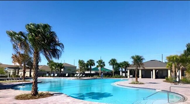 Building Photo - 279 Bergamot Lp