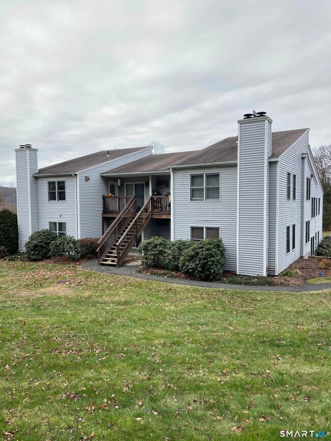 Building Photo - 83 Valley Dr