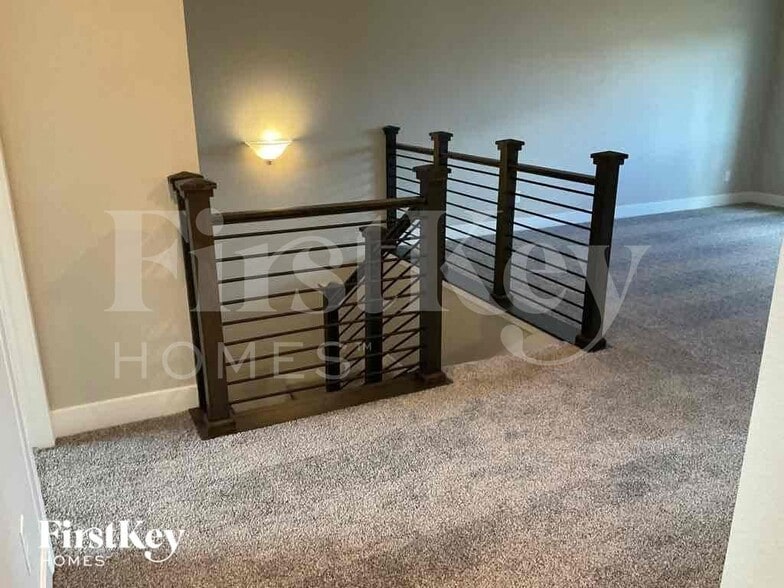 Building Photo - 6907 Akela Ln