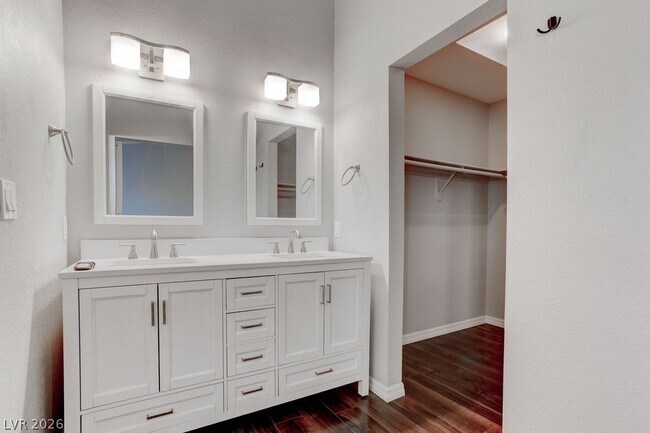 Building Photo - 7044 Morales Cir